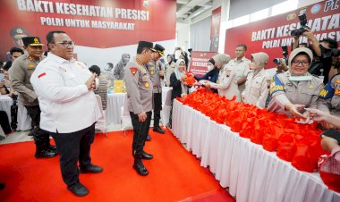 Kapolri-Tinjau-Bakti-Kesehatan