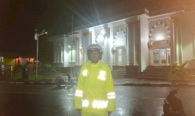 Pengamanan-Kegiatan-Sholat-Tarawih-Di-Mesjid-Al-Fatta,-Kecamatan-Teluk-Mutiara