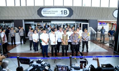 Tinjau-Bandara-Soetta,-Kapolri-Instruksikan-Jajaran-Rutin-Patroli-Pastikan-Pemudik-Aman-Nyaman