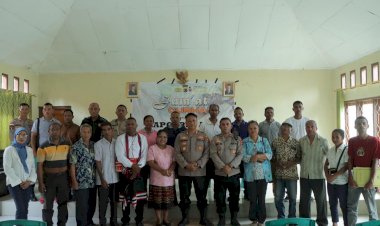 Kapolres-Alor-Gelar-Jumat-Curhat-di-Kelurahan-Welai-Timur