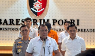 Polri-Bongkar-Kasus-Besar-Peredaran-Sianida-Ilegal,-Amankan-6.000-Drum-di-Surabaya-dan-Pasuruan