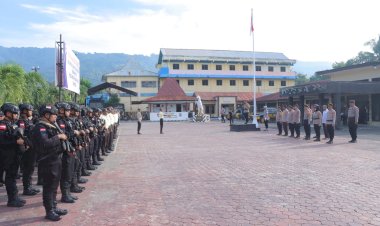 Polres-Alor-Gelar-Upacara-Penutupan-Kualifikasi-Gada-Pratama-Satpam-Gelombang-VII