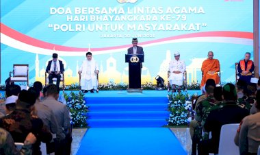 Kebersamaan-dalam-Doa:-Polri-Gelar-Doa-Bersama-Lintas-Agama-Sambut-Hari-Bhayangkara-ke-79
