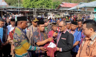 Kapolres-Alor-Hadiri-Acara-Peletakan-Batu-Pertama-Rekonstruksi-Masjid-Jami-Babussollah-Alor-Besar