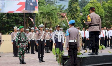 Kapolres-Alor-Pimpin-Apel-Gelar-Pasukan-Operasi-Patuh-Turangga-2025