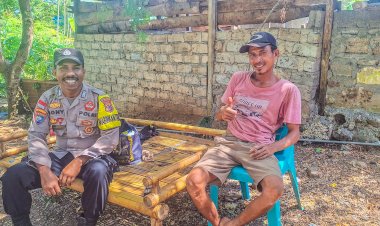 Bhabinkamtibmas-Kalabahi-Tengah-Ajak-Warga-Tombang-Jaga-Keamanan-dan-Waspadai-Isu-Hoaks