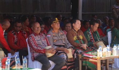 Kapolres-Alor-Hadiri-Penthabisan-Gedung-Kebaktian-dan-Rumah-Pastori-Jemaat-Galed-Otvai