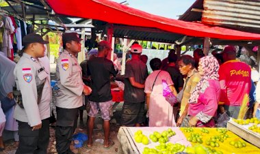 Polsek-Pantar-Gelar-Patroli-Dialogis-di-Pasar-Kabir,-Wujudkan-Rasa-Aman-dan-Cegah-Gangguan-Kamtibmas