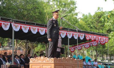 Kapolres-Alor-Pimpin-Upacara-dan-Ziarah-Nasional-Peringatan-Hari-Pahlawan-ke-80,-Ajak-Masyarakat-Teruskan-Semangat-Perjuangan