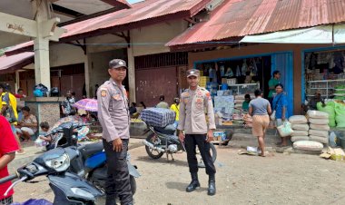 Polsek-Alor-Timur-Laut-Gelar-Patroli-dan-Pengamanan-di-Pasar-Nailang