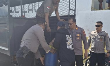 Polres-Alor-Gelar-Razia-Miras-di-Kapal-Tol-Laut-KM-Sabuk-Nusantara-38