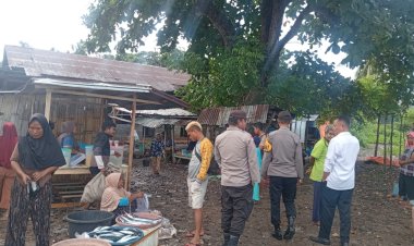 Polsek-Pantar-Laksanakan-Patroli-Dialogis-dan-Pengamanan-Pasar-Kabir