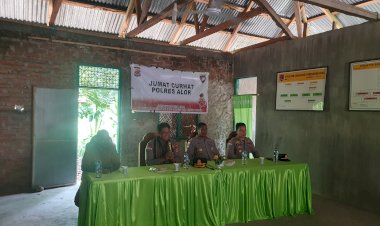 Kapolres-Alor-Gelar-Kegiatan-Jumat-Curhat-Bersama-Warga-Desa-Pailelang