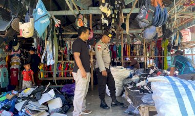 Polsek-Alor-Barat-Daya-Laksanakan-Cooling-System-dan-Patroli-Dialogis-di-Pasar-Rakyat-Moru