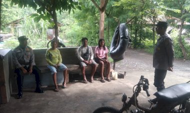 Polsek-Alor-Timur-Gelar-Patroli-Kamtibmas-dan-Sambang-Warga-di-Desa-Maritaing