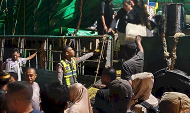 Operasi-Ketupat-Turangga-2026,-Personel-Polres-Alor-Perketat-Pengamanan-di-Pelabuhan-Dulionong