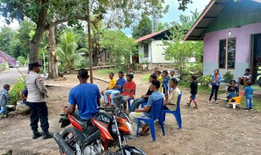 Bangun-Kedekatan-dan-Cegah-Gangguan-Kamtibmas,-Polsek-Pantar-Aktif-Sambangi-Warga-Desa-Bouweli