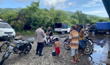 Polsek-Alor-Timur-Intensifkan-Sambang-dan-Patroli-Pasar-Maritaing,-Pastikan-Keamanan-Aktivitas-Warga