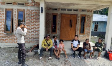Polsek-Alor-Timur-Laut-Gelar-Patroli-Dialogis-dan-Sambang-Kamtibmas-Humanis-di-Desa-Waisika