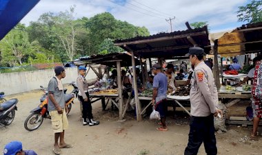 Polsek-Alor-Timur-Laut-Intensifkan-Patroli-dan-Pengamanan-Pasar-Rakyat-Nailang