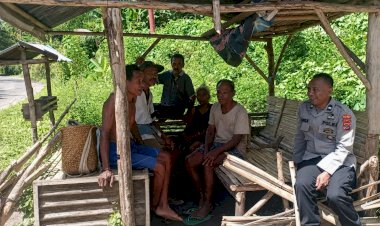 Patroli-Dialogis-Polsek-Abad-di-Kelurahan-Moru,-Warga-Dihimbau-Tingkatkan-Kewaspadaan