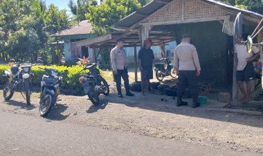 Patroli-Dialogis-Polsek-Alor-Timur-Laut-di-Desa-Waisika,-Warga-Diajak-Bersama-Jaga-Kamtibmas