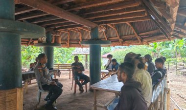 Ps.-Kapolsubsektor-Pureman-Gelar-Patroli-dan-Sambang-Kamtibmas-di-Desa-Kailesa