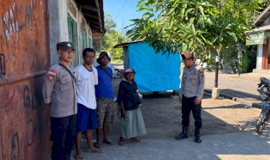 Polsek-Alor-Barat-Daya-Gelar-Patroli-Dialogis-di-Pasar-Rakyat-Moru,-Ajak-Masyarakat-Bersama-Jaga-Kamtibmas