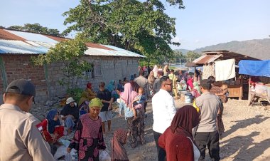 Patroli-Dialogis-Polsek-Pantar-di-Pasar-Kabir,-Wujudkan-Keamanan-dan-Kenyamanan-Masyarakat-Beraktivitas