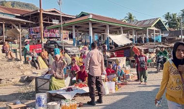 Polsubsektor-Pantar-Timur-Intensifkan-Patroli-dan-Pengamanan-Pasar-Tradisional-Bakalang