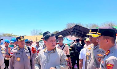 *Astamaops-Kapolri-Turun-Langsung-Maksimalkan-Operasi-Kemanusiaan-di-Manggarai,-45-Posko-Tampung-13.881-Pengungsi*