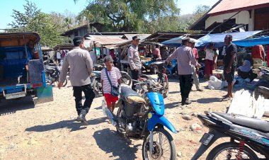 Patroli-Dialogis-di-Pasar-Nailang,-Polsek-Alor-Timur-Laut-Imbau-Warga-Jaga-Kamtibmas