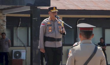 Polres-Alor-Gelar-Upacara-Penyerahan-Jabatan-Kabag-Log-dan-Sertijab-Kapolsek-Alor-Selatan