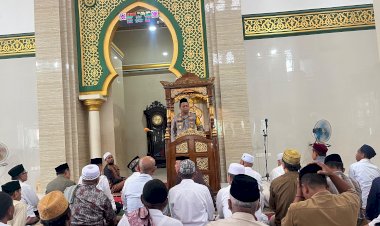 JUMAT-KELILING-DI-MASJID-AL-FATAH,--KAPOLRES-ALOR-AJAK-MASYARAKAT-CEGAH-TAWURAN-ANTARREMAJA