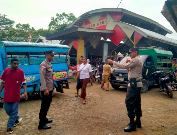 Polsek Alor Selatan Laksanakan Patroli Pengamanan di Pasar Rakyat Apui, Pastikan Situasi Aman dan Kondusif