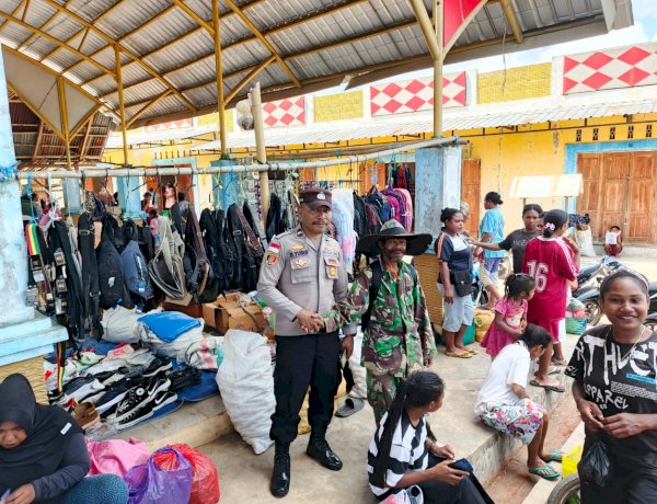 Polsek Alor Selatan Laksanakan Patroli Pengamanan Pasar di Kelaisi Timur