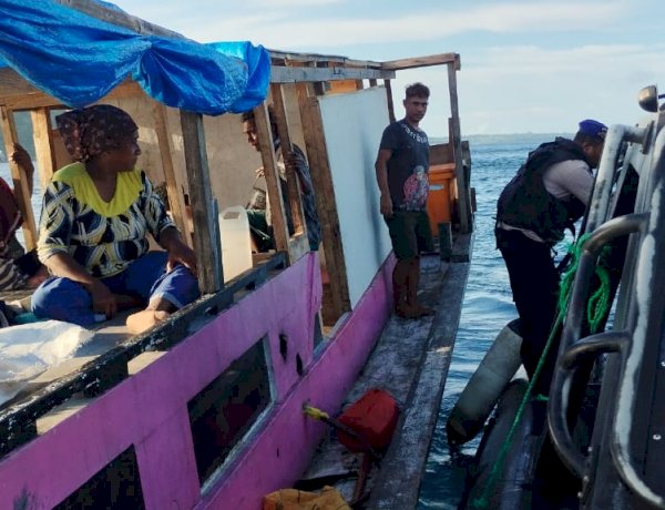 Respons Cepat Satuan Polairud Polres Alor Selamatkan Kapal Terombang-ambing di Perairan Pantar