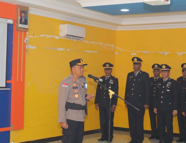 Upacara Penyerahan Jabatan Kasat Binmas Polres Alor Berlangsung Khidmat dan Penuh Makna
