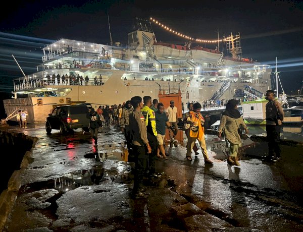 Polres Alor Perketat Pengamanan Pelabuhan Kalabahi, Aktivitas Masyarakat Pasca Idul Fitri Tetap Aman