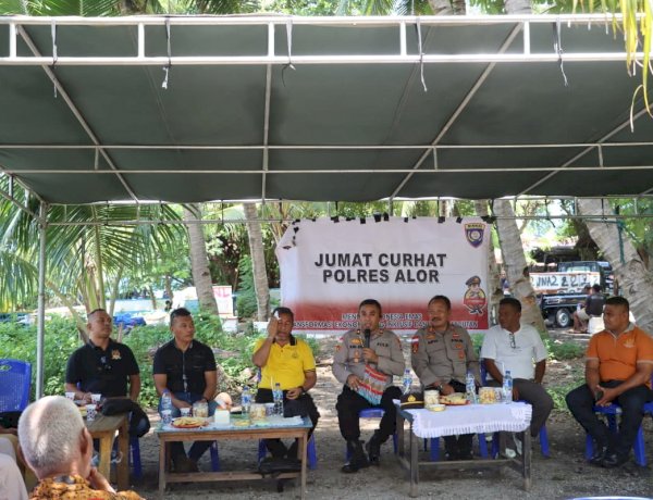 POLRES ALOR GELAR JUMAT CURHAT, SERAP ASPIRASI MASYARAKAT KALABAHI TIMUR