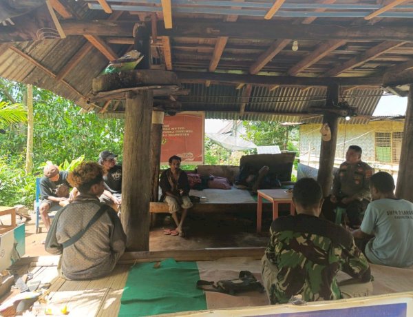 Polsubsektor Pureman Gencarkan Patroli dan Sambang, Perkuat Sinergi Kamtibmas di Desa Langkuru Utara