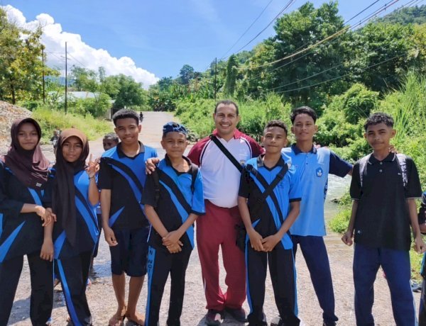 Polsek Alor Barat Daya Melaksanakan Patroli Dialogis di SMP Negeri Wolwal