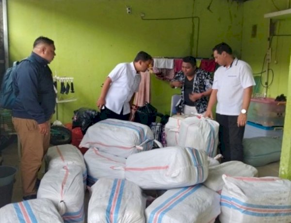 Polda NTT Bongkar Jaringan Penyelundupan Thrifting llegal, 157 Ballpress Diamankan
