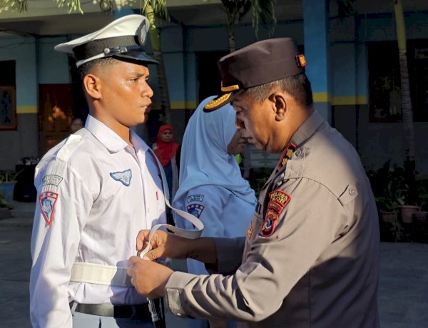 UPACARA PELANTIKAN PATROLI KEAMANAN SOSIAL (PKS) SMA NEGERI 1 KALABAHI MASA BAKTI 2025–2026 SERTA DEKLARASI ANTI KEKERASAN DAN TAWURAN