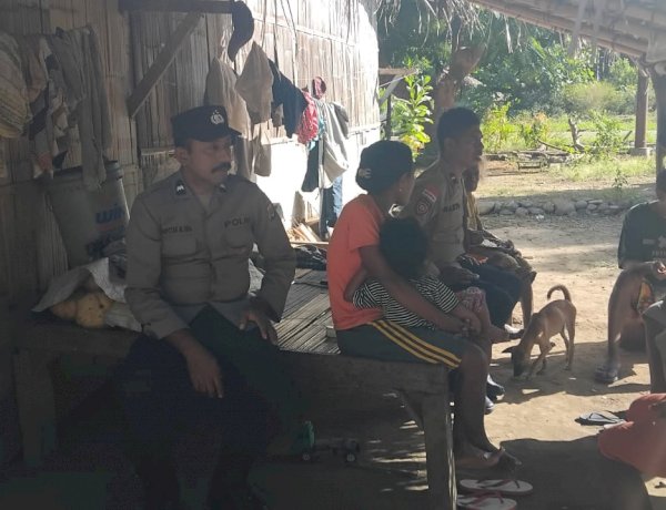 Polsek Alor Timur Gelar Patroli Kamtibmas di Desa Maritaing, Imbau Warga Jaga Keamanan dan Waspada Cuaca Ekstrem
