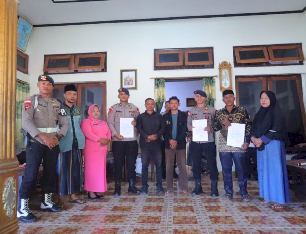 POLRES ALOR FASILITASI PERDAMAIAN DAN PENCABUTAN LAPORAN TERKAIT PERMASALAHAN ANGGOTA BRIMOB DENGAN WARGA ALOR BESAR
