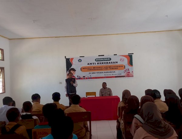 POLSEK PANTAR BARAT SOSIALISASIKAN ANTI KEKERASAN DAN KAMTIBMAS DI SMA NEGERI BARANUSA