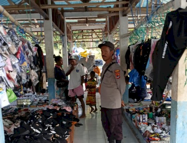 Polsek Alor Timur Intensifkan Patroli dan Pengamanan Pasar Rakyat Lantoka, Wujudkan Rasa Aman bagi Masyarakat