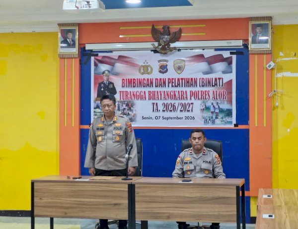KAPOLRES ALOR RESMI BUKA BINLAT TURANGGA BHAYANGKARA, TEKANKAN DISIPLIN DAN MENTAL CALON ANGGOTA  POLRI
