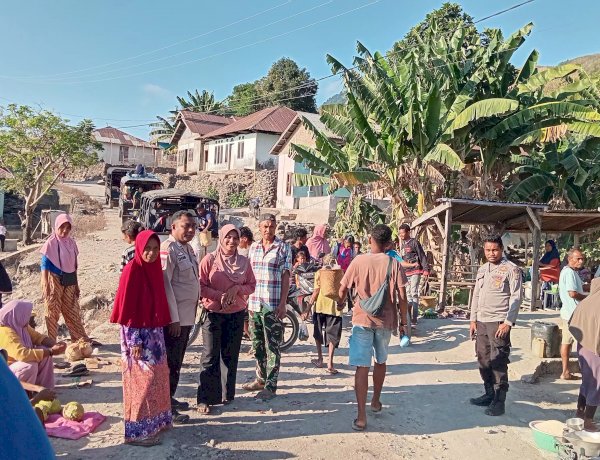 Polsubsektor Pantar Timur Gencarkan Patroli di Pasar Bakalang, Jaga Kamtibmas Tetap Kondusif